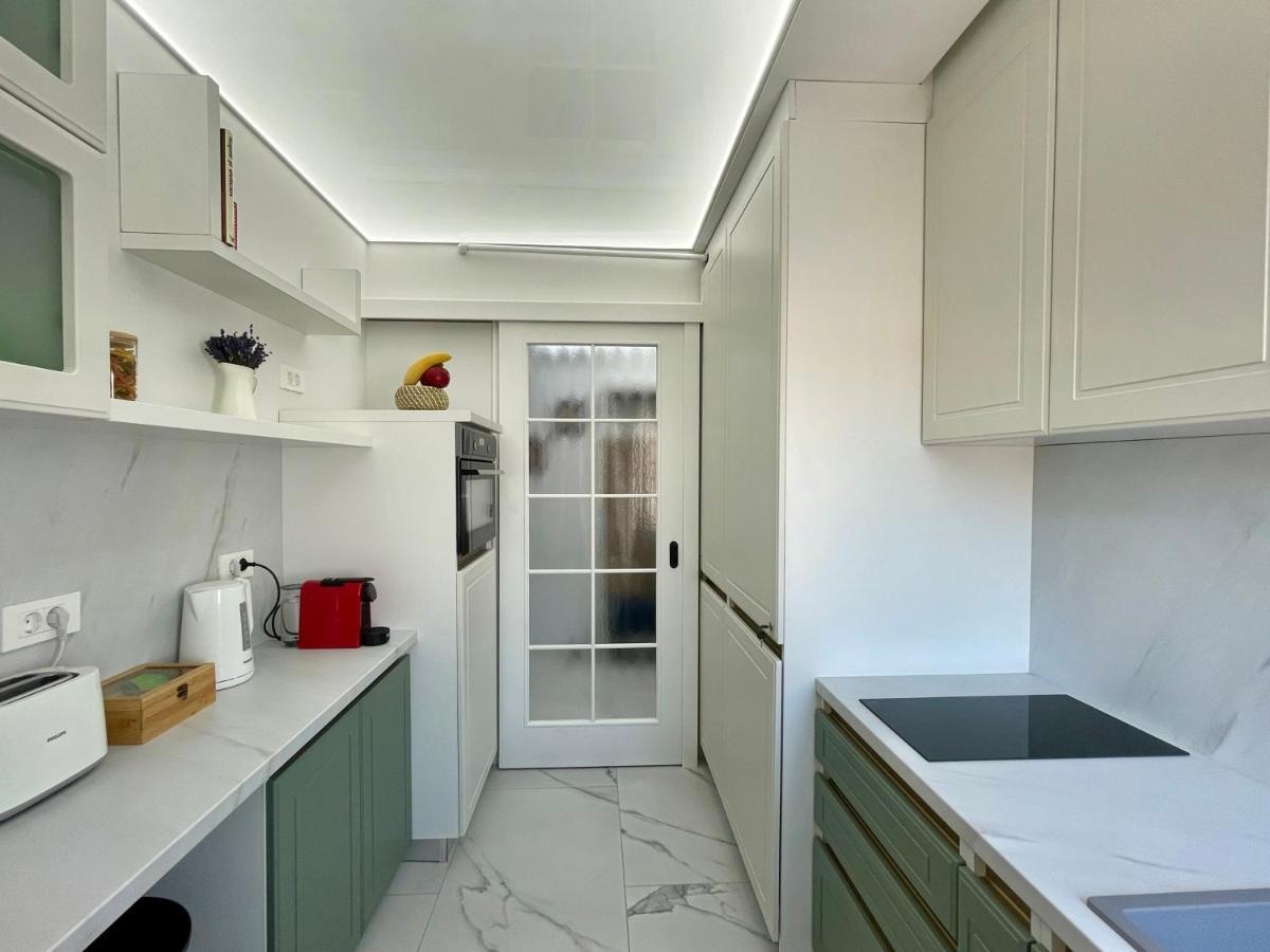 Jeny Boutique Apartment Târgu-Mureş Екстериор снимка
