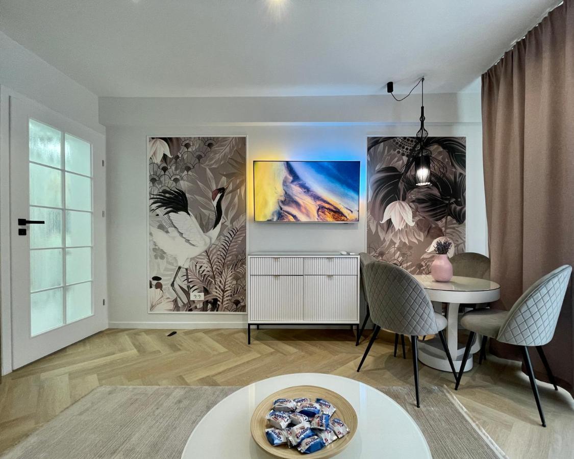 Jeny Boutique Apartment Târgu-Mureş Екстериор снимка