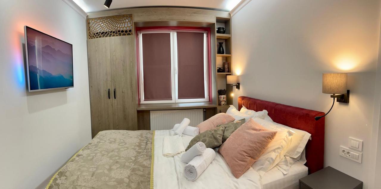 Jeny Boutique Apartment Târgu-Mureş Екстериор снимка