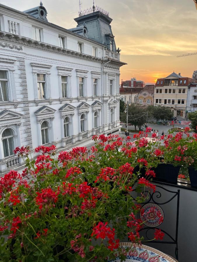 Jeny Boutique Apartment Târgu-Mureş Екстериор снимка