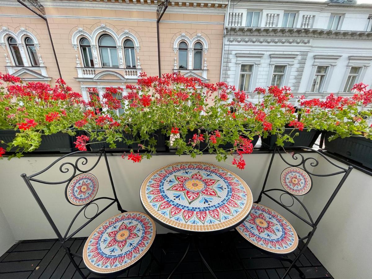 Jeny Boutique Apartment Târgu-Mureş Екстериор снимка