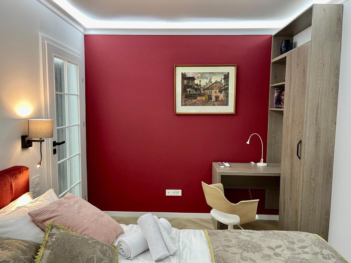 Jeny Boutique Apartment Târgu-Mureş Екстериор снимка